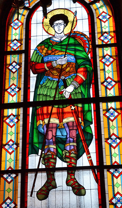 Вітраж «Св. Дмитро Солунський» у храмі Олександра Невського у Харкові. 2010. Скло